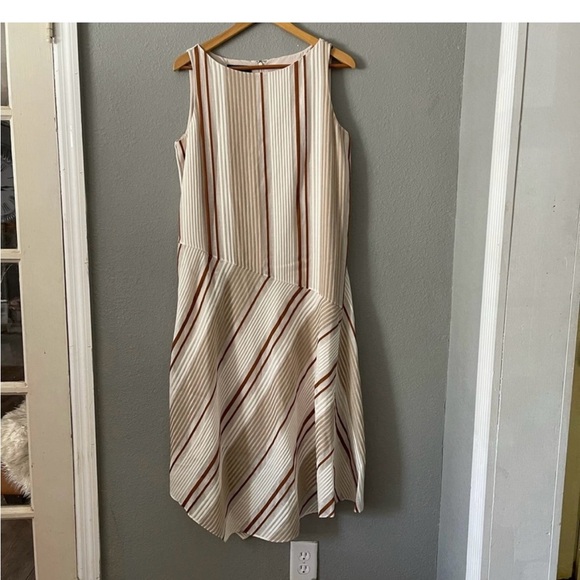 Lafayette 148 asymmetrical Dress - Picture 4 of 8